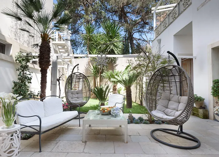 Bed and Breakfast Palazzo Dei Dondoli Lecce